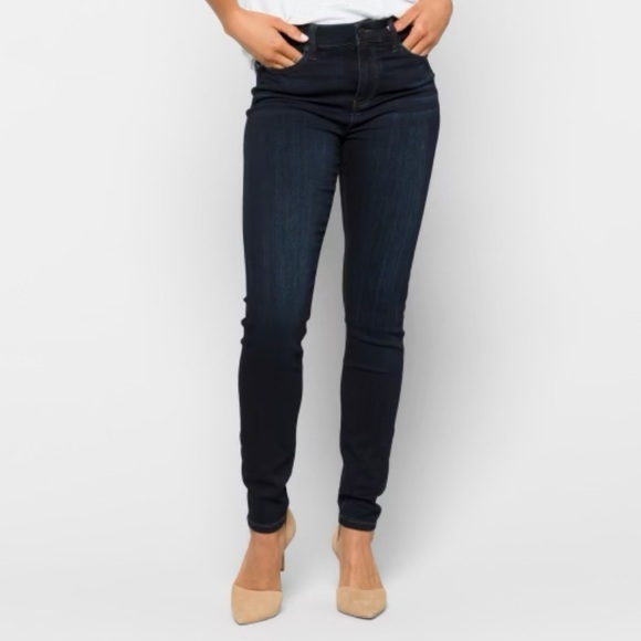 Liverpool Denim - NWT! Liverpool Abby High Rise Skinny Jean